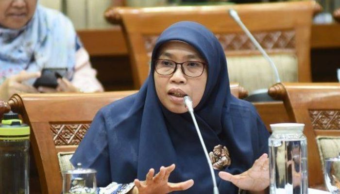 Soal Foto Copy KTP Untuk Vaksin, DPR: Jangan Dipersulit