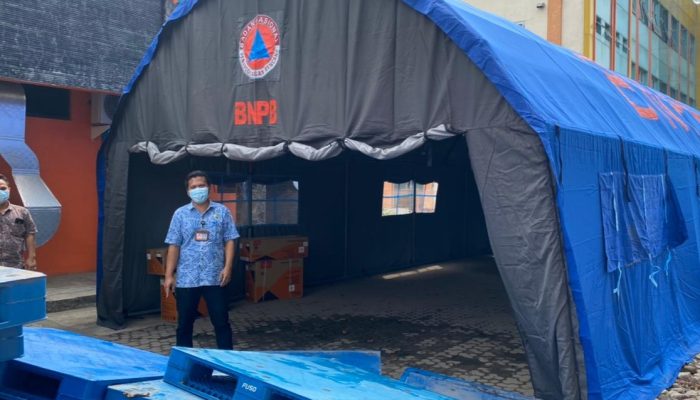 Pasien Covid-19 Tak Tertampung, RSUD Cilegon Bangun IGD Darurat Menggunakan Tenda. Nakes Belum Tersedia?