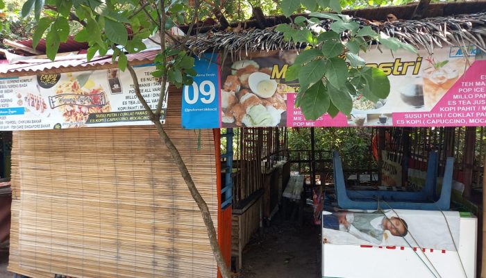 Tutup Selama PPKM Darurat, Pedagang di Pulau Merak Kecil Menjerit, Pedagang Jual Barang Berharga untuk Bertahan Hidup.