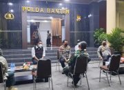Sekda Bersama Forkopimda Provinsi Banten Lakukan Patroli Bagikan Paket Bansos