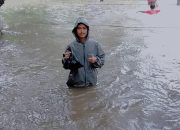 Diguyur Hujan Lebat, Pulomerak Cilegon Banjir. Camat Pulomerak : Banjirnya Sampe Kantong