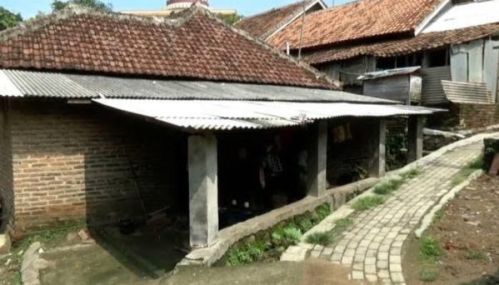 Warga Kecamatan Jombang Tidak Dapat Bantuan RS-TLH