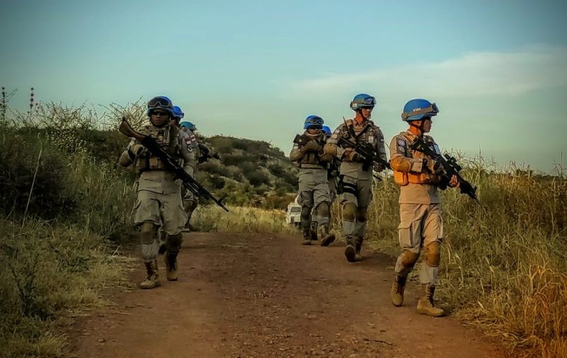 Foto : Pasukan Polisi Indonesia sedang menyisir di wilayah Sudan Afrika.
Dok BIDHUMAS POLDA BANTEN FOR MEGATRUST.CO.ID