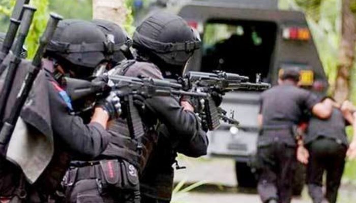 Densus 88 Tangkap 4 Terduga Teroris di Wilkum Polda Banten