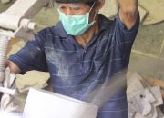 Foto: Produksi Keramik Bojongsari Depok Bertahan di Masa Pandemi