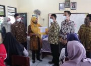 95 Siswa SD di Merak Dapet Beasiswa, Langsung Diserahkan Oleh Wakil Wali Kota Cilegon