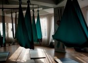 Foto: Aerial Yoga, Olahraga Perpaduan Fitness dan Acrobatic