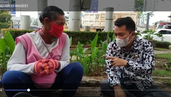 Badut Jalanan Sekaligus Ayah Qois si Anak Silver Dibentak Dinsos : ‘Serius’