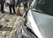Mati Mendadak di Perlintasan Kereta Api, Innova Reborn Ringsek Digusur. Bagaimana Nasibnya?