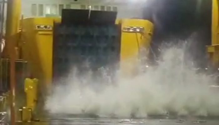 Ini Kata General Manajer ASDP Cabang Merak Soal Cuaca Buruk yang Menghantam Pelabuhan Merak.