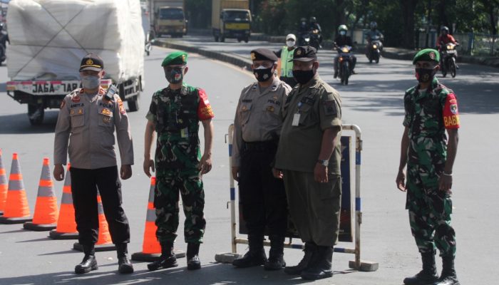 Foto: Masa Reuni Akbar 212 Dihalau Aparat Gabungan