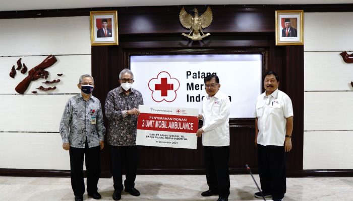 PMI Tangerang Terima Donasi 2 Unit Ambulans dari Gajah Tunggal