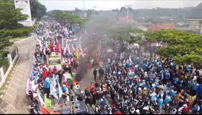 Buruh Banten Ancam Gugat Gubernur Banten ke PTUN Jika Tidak Kabulkan Ini?