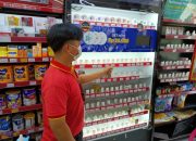 Pake Topeng, Aksi Perampokan di Alfamart Cimone Terekam CCTV