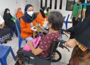 Puskesmas Poris Plawad Lakukan Vaksin Booster Dari Rumah ke Rumah