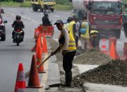 Foto: Perbaikan Jalan Persiapan Ujicoba Lalulintas Daan Mogot
