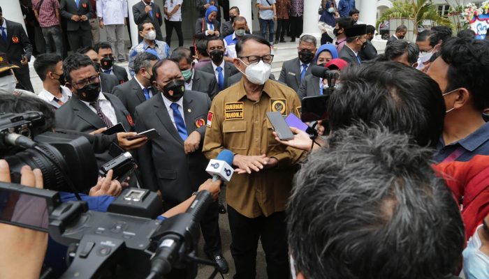 Wahidin Halim Sepakati Tangerang Raya PTM Ditiadakan, Wilayah Lain Masih Evaluasi