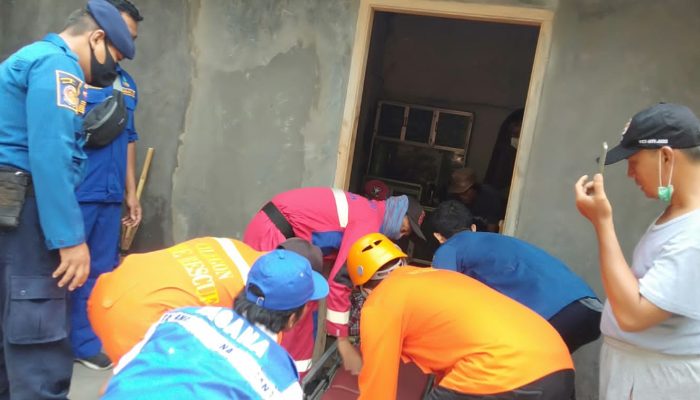 Perbaiki Pompa Air, Kakek Berusia 60 Tahun Terjatuh ke Sumur. Begini Kronologinya