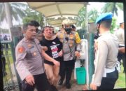 Pegiat Media Sosial Ade Armando Dimassa, Wajah Babak Belur dan Sempat Ditelanjangin