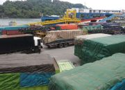 Truk Angkutan Barang Mendominasi di Pelabuhan Merak, Pemudik Lebaran 2022 Masih Sepi