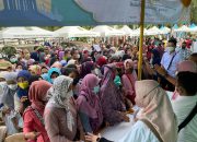 Pemkot Cilegon Guyur Warga dengan Sembako Gratis
