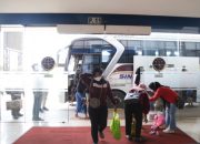 Ribuan Pemudik Telah Tiba di Terminal Pulo Gebang