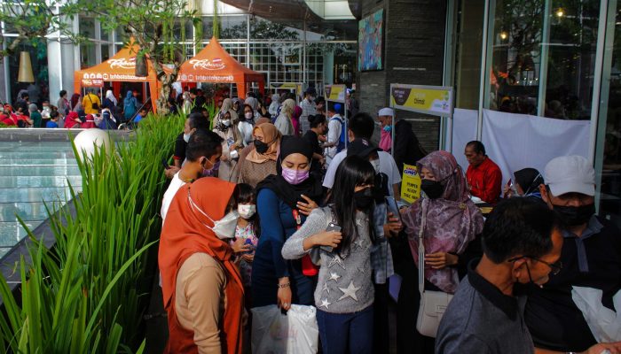 Foto: Festival Jajan Pempek di Mall Living World Alam Sutera