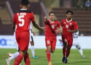 Pertandingan Sea Games Indonesia vs Filipina. Babak I: Gempur Abis Pertahanan Filipina. Pemain Baru Cetak Gol