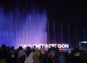 Ingin Swafoto di Air Mancur Alun-alun Cilegon. Catat Nih Waktunya