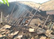 Dihantam Cuaca Ekstrime, Rumah di Cilegon Roboh. Pemilik Tidak Mendengar Tanda-Tanda