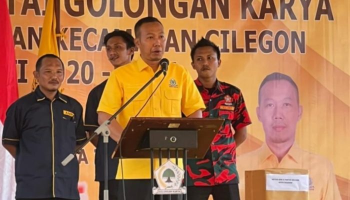 Dilantik Jadi Ketua Golkar Kecamatan, Erick Airlangga ‘Ngegas’ Soroti Alun-Alun Kota Cilegon
