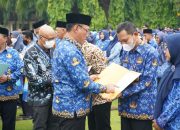 Helldy Beri Penghargaan Kepada Pensiunan hingga Kenaikan Pangkat PNS