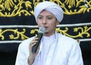 Contoh Teladan Bakti Kepada Kedua Orang Tua. Tidak Dikenal di Bumi Tapi Terkenal di Langit