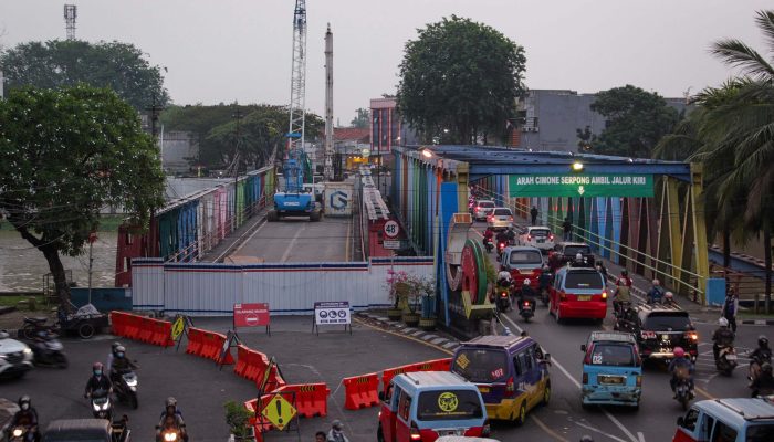 Foto: Perbaikan Jembatan Cisadane Tangerang