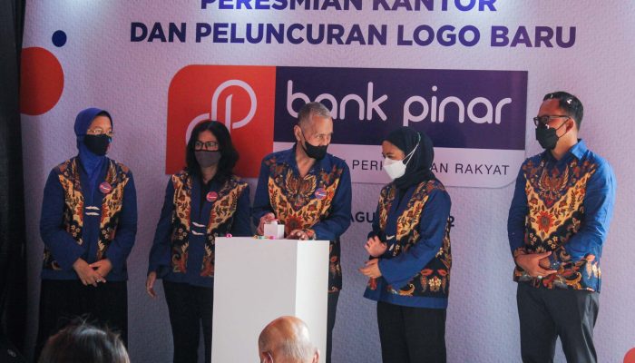 Foto: Peresmian Kantor dan Peluncuran Logo Baru BPR Pinang Artha