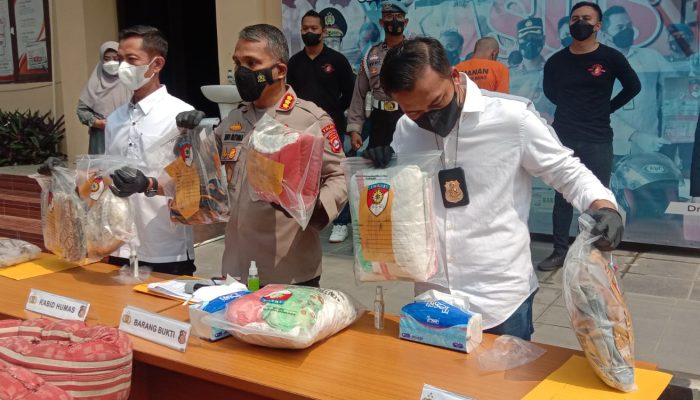 Polisi Ungkap Penemuan Mayat dalam Karung. Ini Sosok Pembunuhnya.