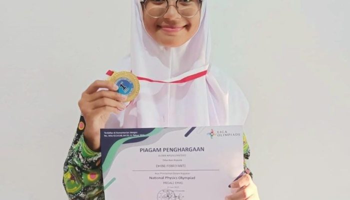 Siswi Madrasah di Cilegon Raih Medali Emas Olimpiade Fisika Nasional