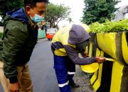 Foto: Pengecatan Sparator Jalan Jelang Penghargaan Adipura