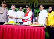 Foto: Model Relawan Cantik Meriahkan HUT PMI ke-77
