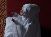 Salat Istikhoroh: Bacaan Niat, Tata Cara, dan Waktu yang Tepat Melaksanakannya