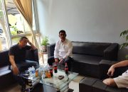 Anggota DPRD Cilegon ‘Oncog’ Kantor DPUPR. Ancam Blokir Kantor PU dengan Tronton