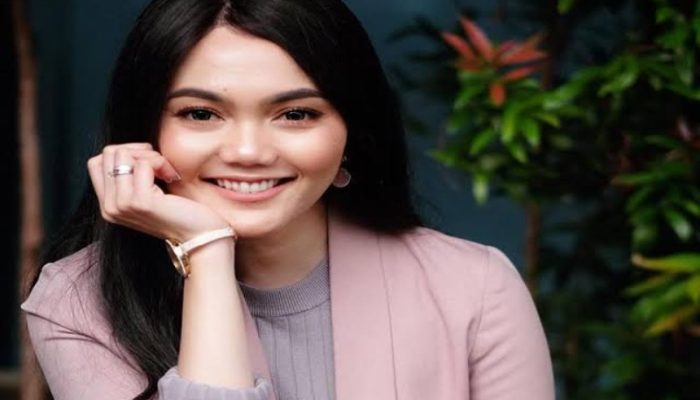Rina Nose Tak Mau Punya Anak Gegara Ogah Nambah Masalah