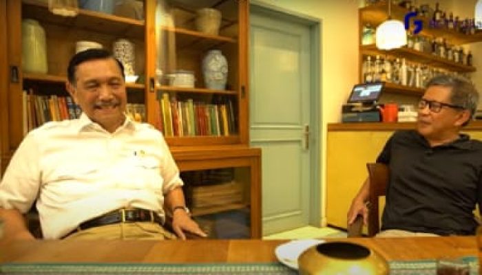 Duduk Bareng Rocky Gerung, Luhut Blak-blakan Orang Luar Jawa Masih Sulit Jadi Presiden