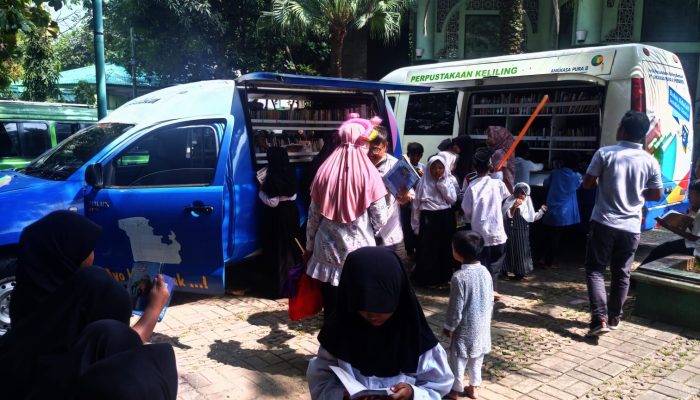 Foto: Perpustakaan Keliling Hadir Ramaikan Festival Al Azhom