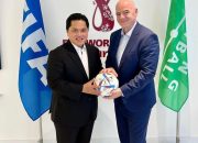Usai Tragedi Kanjuruhan, Erick Thohir Bertemu Presiden FIFA Di Doha Qatar