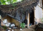 Foto: Gedung Informasi Wisata Kota Tangerang Disegel Secara Adat dan Budaya