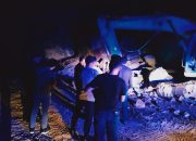 Saat Nambang, Dua Excavator Dikabarkan Tertimbun Batu di Serang