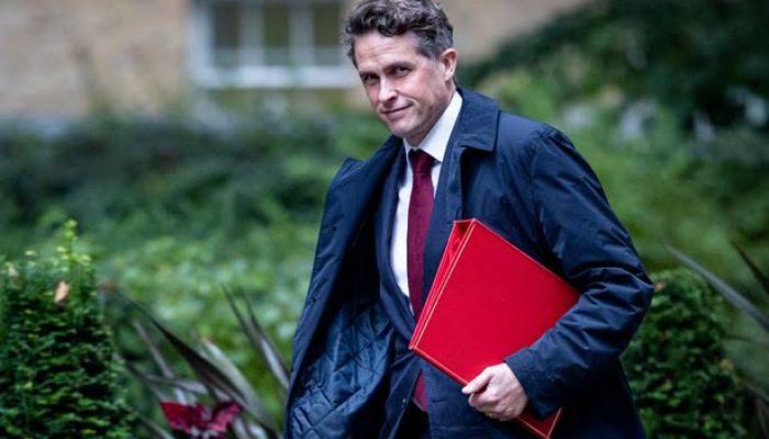 2 Minggu Menjabat, Gavin Williamson Mundur dari Kabinet PM Inggris Rishi Sunak