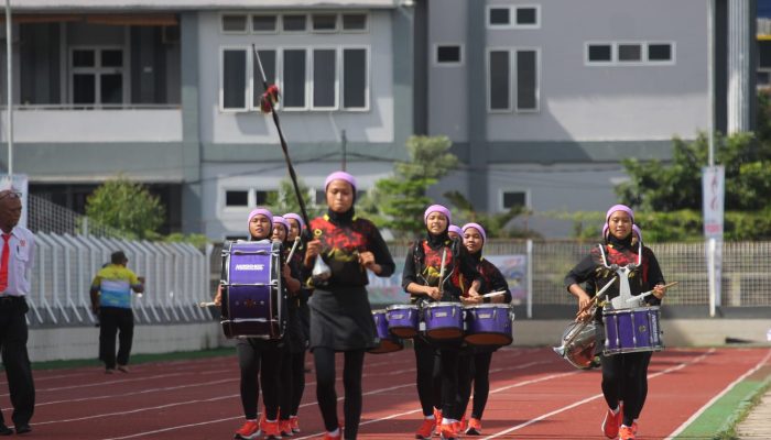 Foto: Cabor Drum Band Awali Porprov Banten VI di Stadion Benteng Reborn