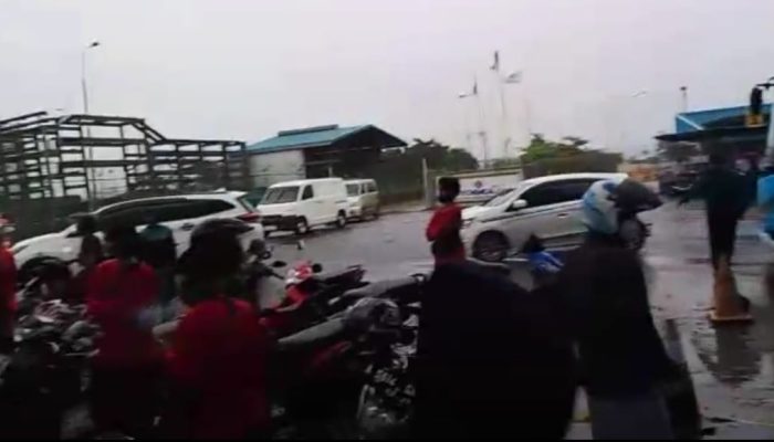 Dihantam Cuaca Ektrim, PT Lotte Chemical Bunyikan Sirine Bahaya?